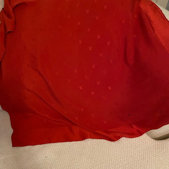 Louis Vuitton silk scarf - Picture 1 of 4